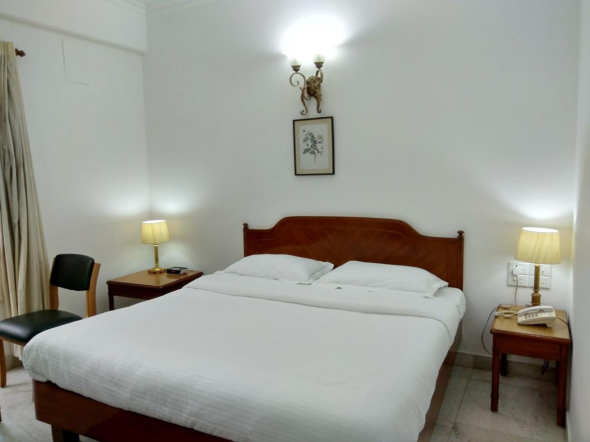 Hotel Palm Greens New Delhi Ngoại thất bức ảnh