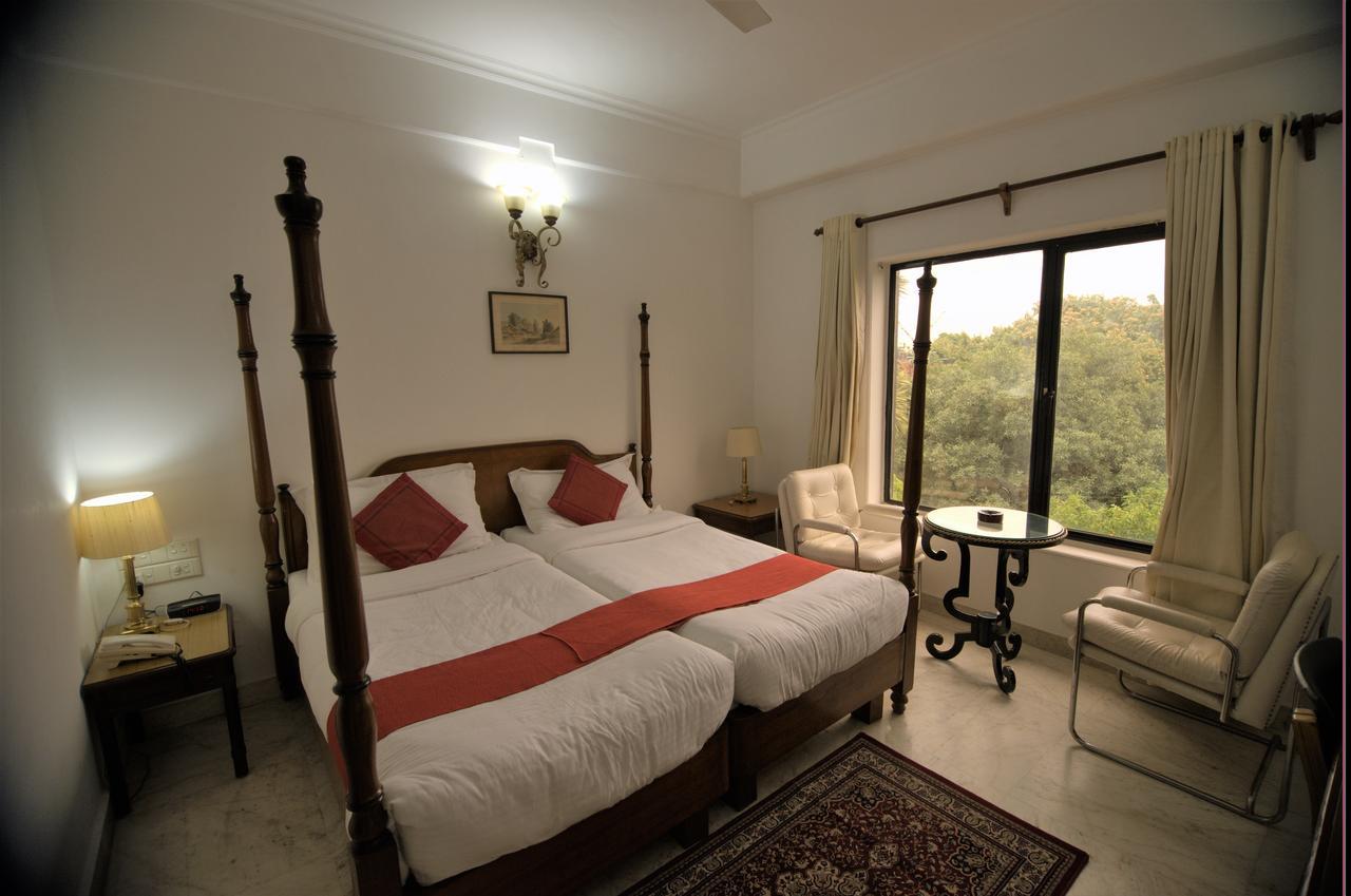 Hotel Palm Greens New Delhi Ngoại thất bức ảnh