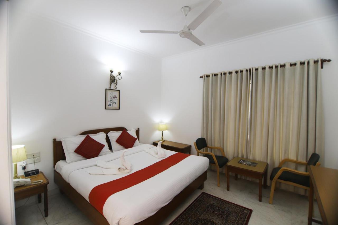 Hotel Palm Greens New Delhi Ngoại thất bức ảnh