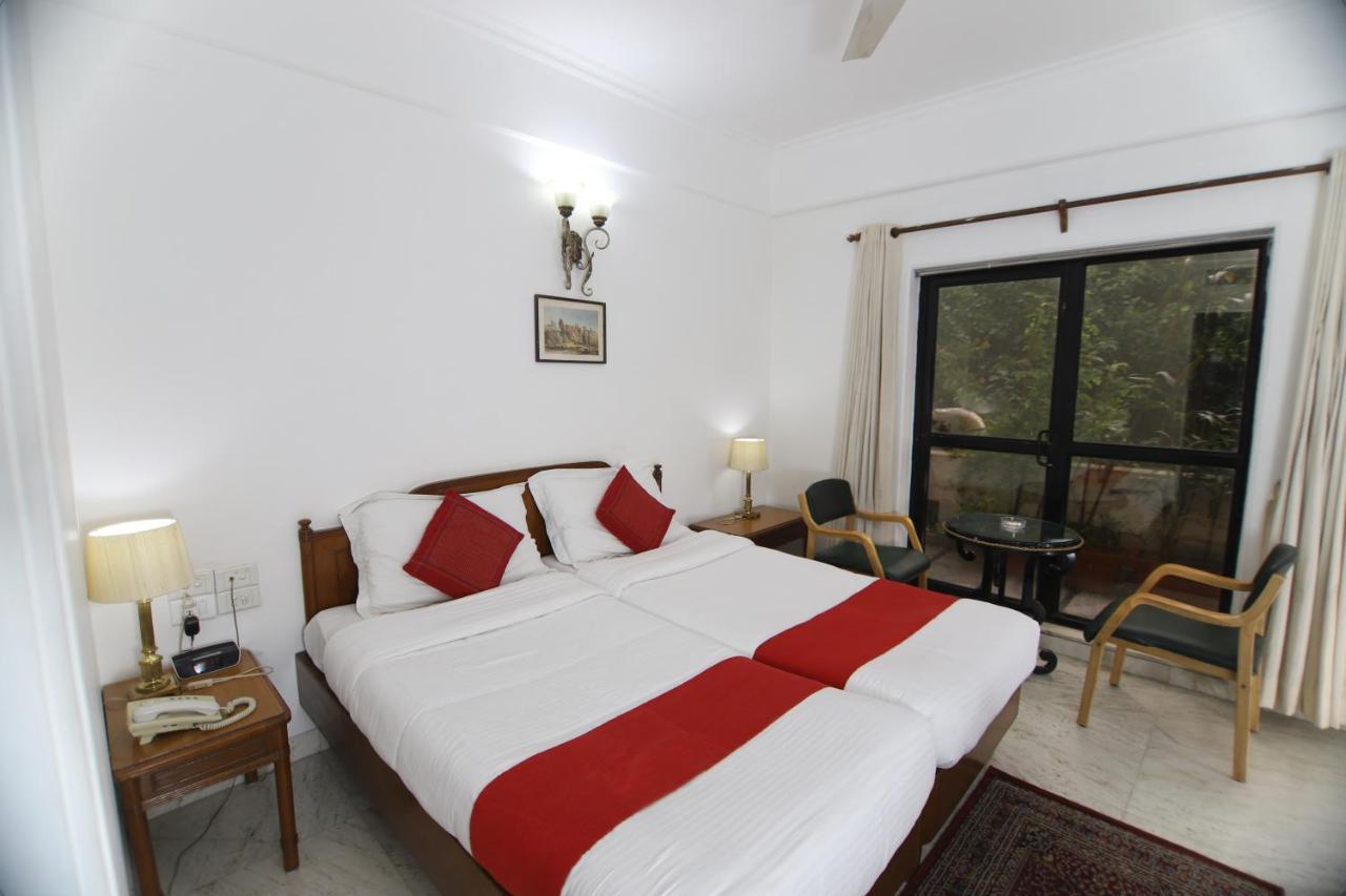 Hotel Palm Greens New Delhi Ngoại thất bức ảnh