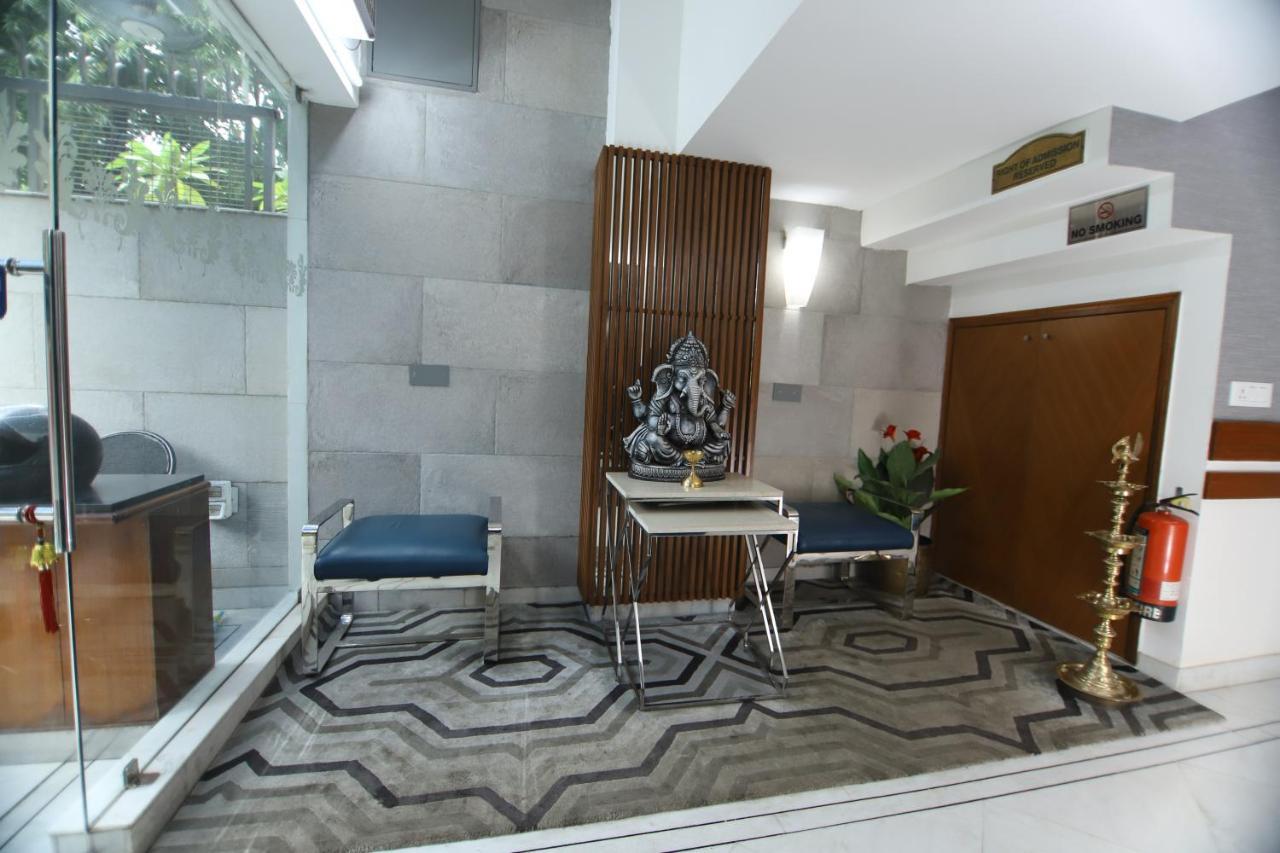 Hotel Palm Greens New Delhi Ngoại thất bức ảnh